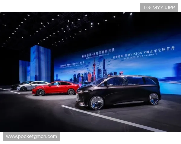 奔驰网上娱乐与智能互联，开启未来出行娱乐新篇章